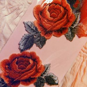 2 ROSE PATCHES—GUCCI VIBEZZZ